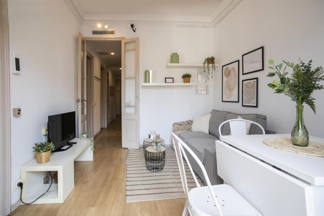 32Par1009 - Big And Spacious Apartment Downtown Барселона Экстерьер фото